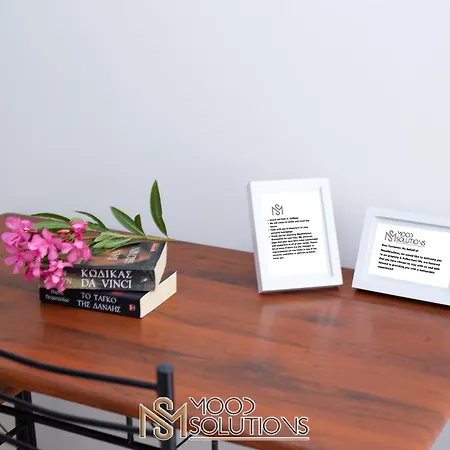 Polys Moodsolutions Living Polychrono